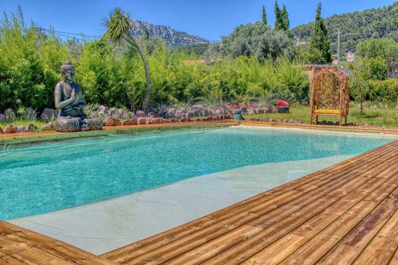 Location exterieur maison de luxe avec piscine et jacuzzi privé toulon var 83 paca pour mariage evjf ou evg